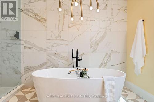 25 Delma Dr, Toronto, ON - Indoor Photo Showing Bathroom
