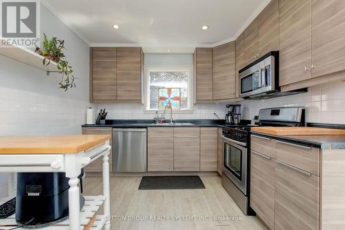 14 Louisa Street, Toronto, ON - Indoor Photo Showing Kitchen