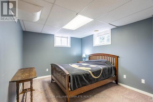 100 Charlotte St, Hamilton, ON - Indoor Photo Showing Bedroom
