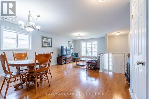 100 Charlotte St, Hamilton, ON - Indoor Photo Showing Dining Room
