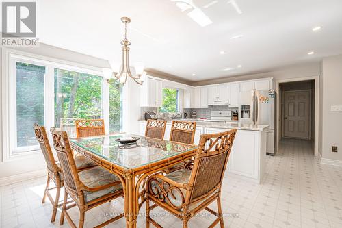 32 Park Trail, Springwater, ON - Indoor Photo Showing Dining Room