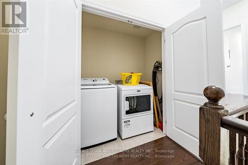 39 Claxton Cres, Kawartha Lakes, ON - Indoor Photo Showing Laundry Room