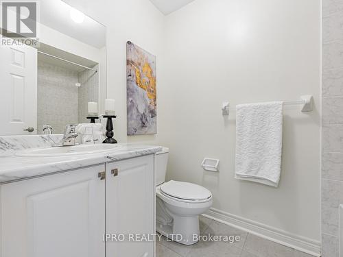 1191 Kettering Dr, Oshawa, ON - Indoor Photo Showing Bathroom
