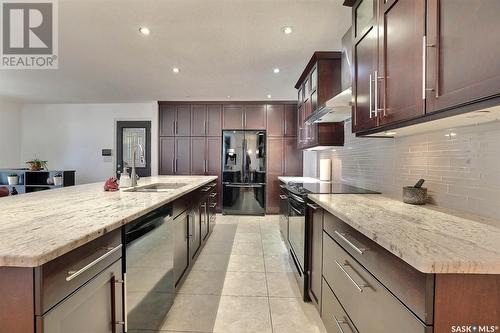 99 Arlington Street, Regina, SK - Indoor Photo Showing Kitchen With Upgraded Kitchen