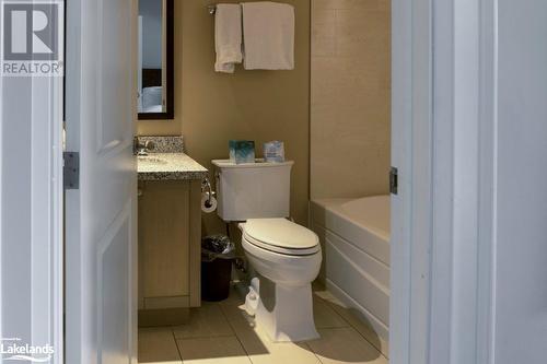 1869 Muskoka Road 118 W Unit# G101-B1, Muskoka Lakes, ON - Indoor Photo Showing Bathroom