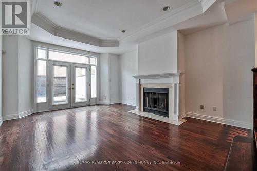 246 Walmer Road, Toronto, ON - Indoor Photo Showing Living Room With Fireplace