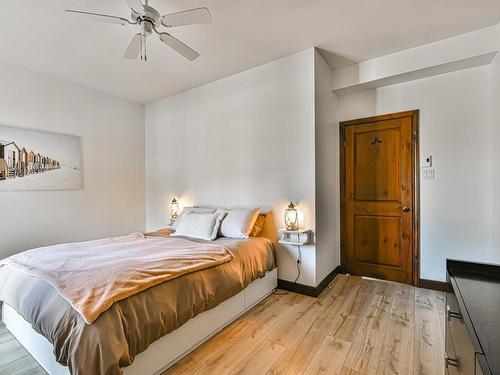 Chambre Ã Â coucher - 4-250 Rue Du Mont-Plaisant, Mont-Tremblant, QC - Indoor Photo Showing Bedroom