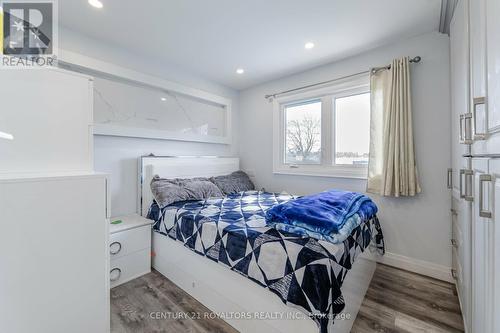 8830 Heritage Road, Brampton, ON - Indoor Photo Showing Bedroom