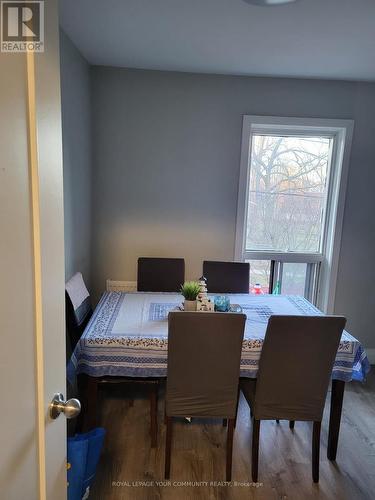 34 Roseview Ave, Richmond Hill, ON - Indoor Photo Showing Dining Room