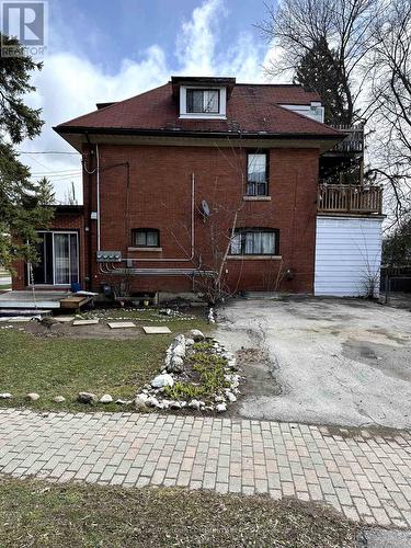 34 Roseview Ave, Richmond Hill, ON - Outdoor