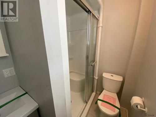 36 Comfort St, Kirkland Lake, ON - Indoor Photo Showing Bathroom