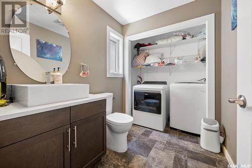 8222 Rankin Drive, Regina, SK - Indoor Photo Showing Laundry Room