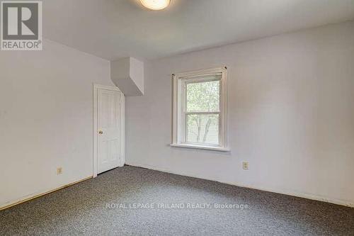 92 Centre St W, Strathroy-Caradoc, ON - Indoor Photo Showing Other Room