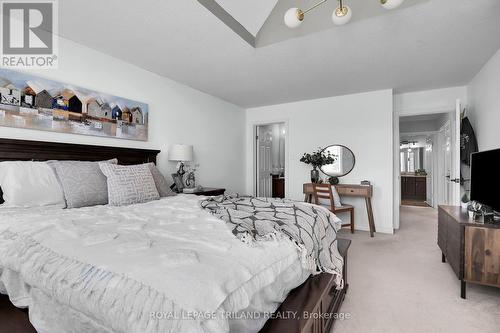 266 Brunswick Avenue, London, ON - Indoor Photo Showing Bedroom