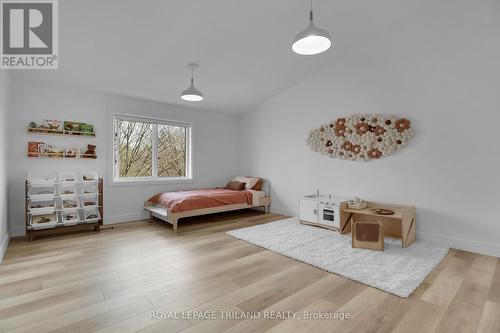 108 Balnagowan Place, London, ON - Indoor Photo Showing Bedroom