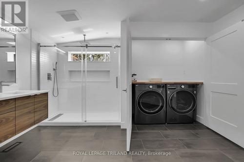 108 Balnagowan Place, London, ON - Indoor Photo Showing Laundry Room