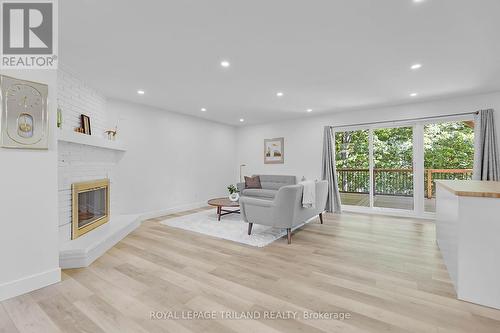 108 Balnagowan Place, London, ON - Indoor Photo Showing Living Room With Fireplace