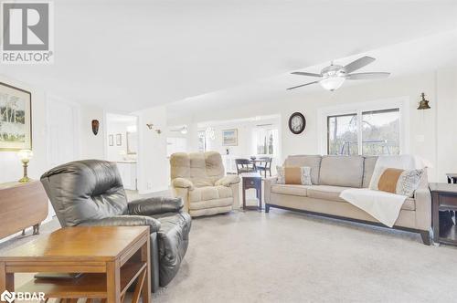 107 Ledgerock Court, Quinte West, ON - Indoor Photo Showing Living Room