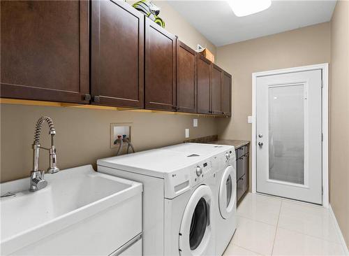 166 Lamothe Drive, St Francois Xavier, MB - Indoor Photo Showing Laundry Room