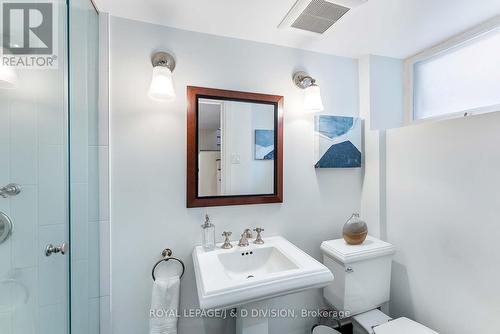 177 Glenview Ave, Toronto, ON - Indoor Photo Showing Bathroom
