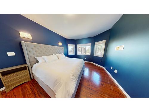1605 Mount Royal Peak, Cranbrook, BC - Indoor Photo Showing Bedroom