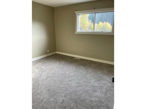 1305 King Street, Cranbrook, BC - Indoor Photo Showing Other Room