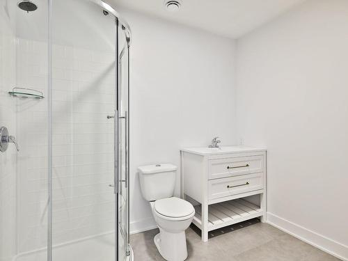 Bathroom - 4515 Rue Domville, Longueuil (Saint-Hubert), QC - Indoor Photo Showing Bathroom