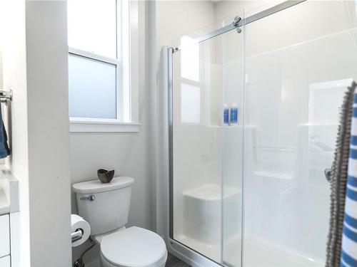 37-200 Nikola Rd, Campbell River, BC - Indoor Photo Showing Bathroom