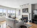 617-50 Songhees Rd, Victoria, BC  - Indoor Photo Showing Living Room With Fireplace 