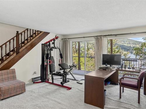 6633 Chisholm Trail, Duncan, BC - Indoor Photo Showing Gym Room