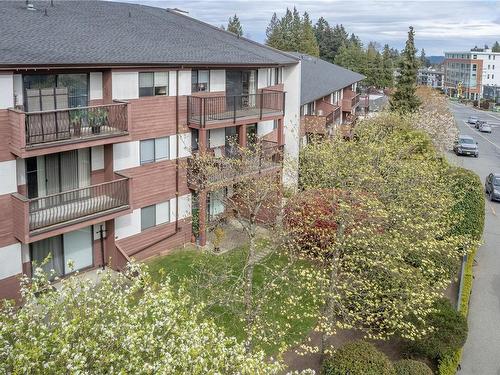 411-1600 Dufferin Cres, Nanaimo, BC - Outdoor With Balcony