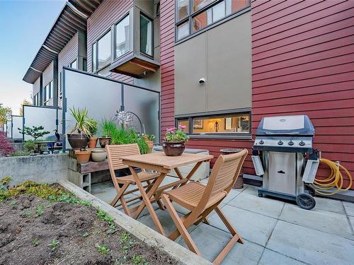 31 Cypress St, Nanaimo, BC - Outdoor With Deck Patio Veranda With Exterior