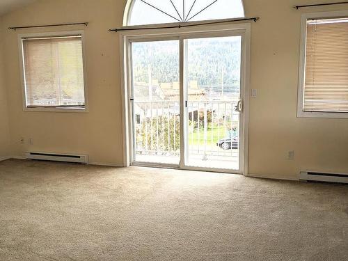2575 2Nd Ave, Port Alberni, BC - Indoor Photo Showing Other Room