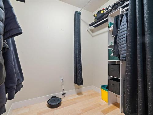 204-3223 Selleck Way, Colwood, BC - Indoor With Storage