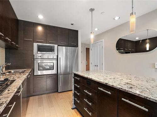 204-3223 Selleck Way, Colwood, BC - Indoor Photo Showing Kitchen With Upgraded Kitchen