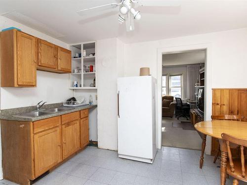 226 High Street N, Thunder Bay, ON - Indoor Photo Showing Kitchen With Double Sink