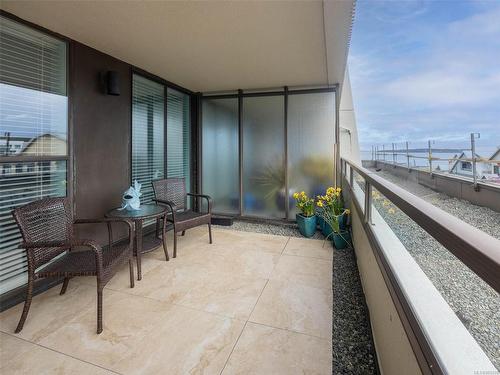 218-9805 Second St, Sidney, BC - Outdoor With Balcony With Exterior