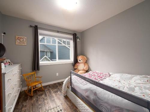 11-2860 Valleyview Drive, Kamloops, BC - Indoor Photo Showing Bedroom