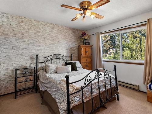358 Cotlow Rd, Colwood, BC - Indoor Photo Showing Bedroom