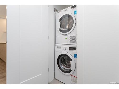 1108-777 Herald St, Victoria, BC - Indoor Photo Showing Laundry Room