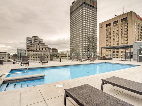 Pool - 403-1211 Rue Drummond, Montréal (Ville-Marie), QC - Outdoor With In Ground Pool