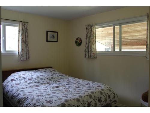 226 Burton Main Road, Burton, BC - Indoor Photo Showing Bedroom