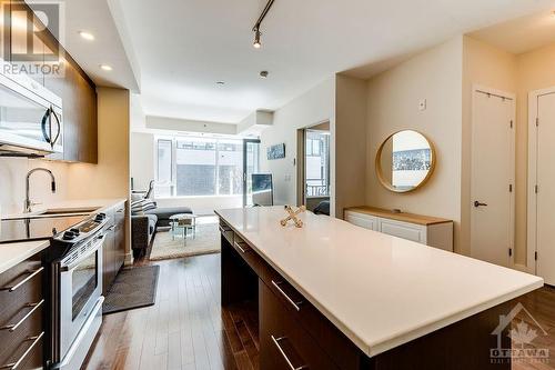 360 Patricia Avenue Unit#210, Ottawa, ON - Indoor Photo Showing Kitchen With Upgraded Kitchen