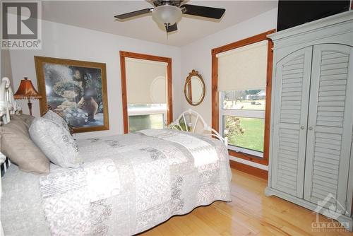 11 Fairway Drive, Petawawa, ON - Indoor Photo Showing Bedroom