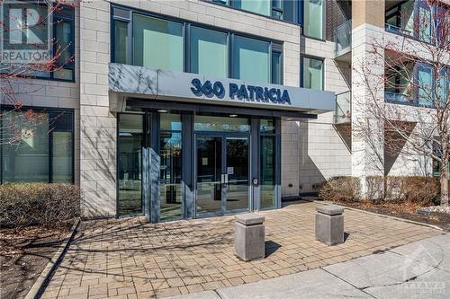 360 Patricia Avenue Unit#202, Ottawa, ON - Outdoor