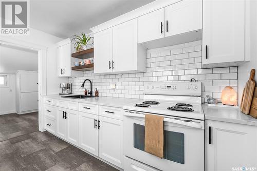 278 Coteau Street W, Moose Jaw, SK - Indoor Photo Showing Kitchen