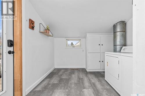 278 Coteau Street W, Moose Jaw, SK - Indoor Photo Showing Laundry Room