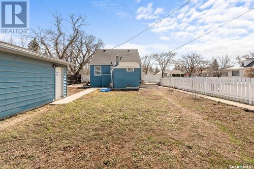 278 Coteau Street W, Moose Jaw, SK - Outdoor