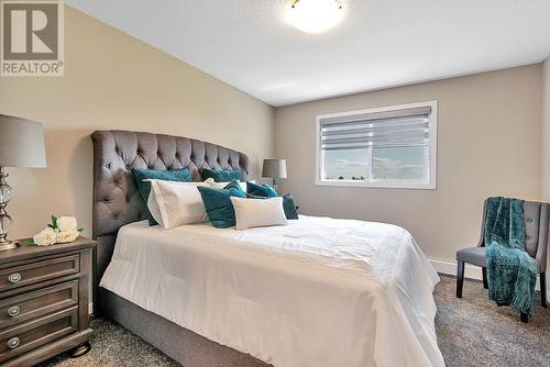 5601 Lakeshore Drive Unit# 304, Osoyoos, BC - Indoor Photo Showing Bedroom