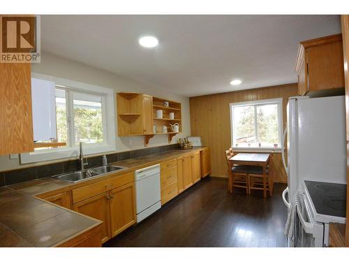 13236 Dunlop Street, Smithers, BC - Indoor Photo Showing Kitchen With Double Sink